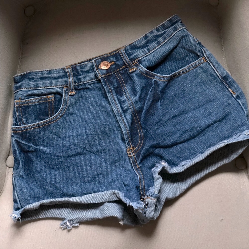 Forever 21 cut-off shorts